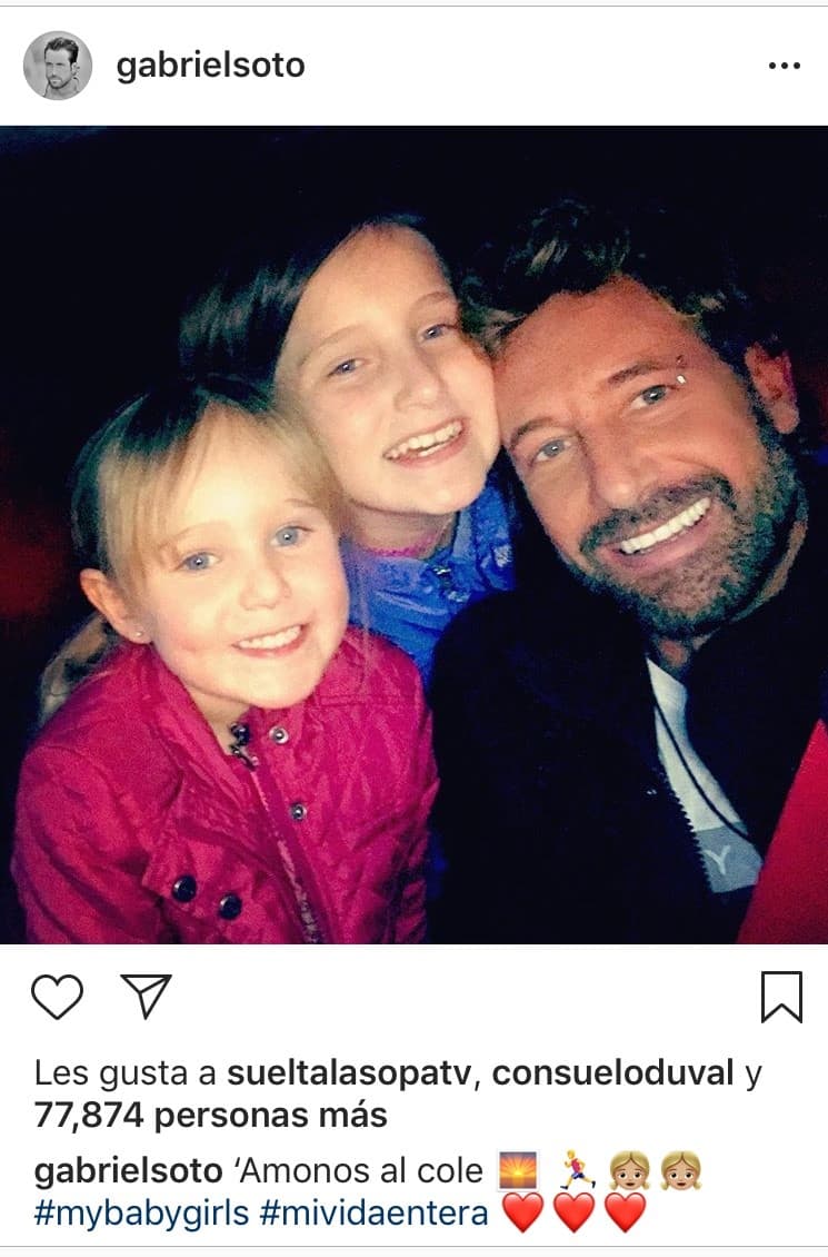 Como la foto que compartió Gabriel Soto al lado de sus hijas en octubre de 2018, donde se le ve conviviendo con ellas luego de haber firmado el divorcio con Geraldine Bazán, publicación que no contó con el 'like' de su novia.