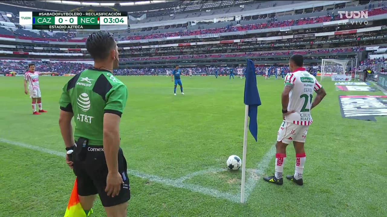 ¡TIRO ATAJADO! disparo por Milton Giménez.