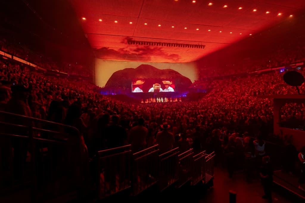 Múltiples exponentes del reguetón y la música urbana celebraron junto a Bad Bunny el nivel al que logró elevar el género. Sin embargo, los máximos exponentes del reguetón en la isla, también brillaron por su ausencia.