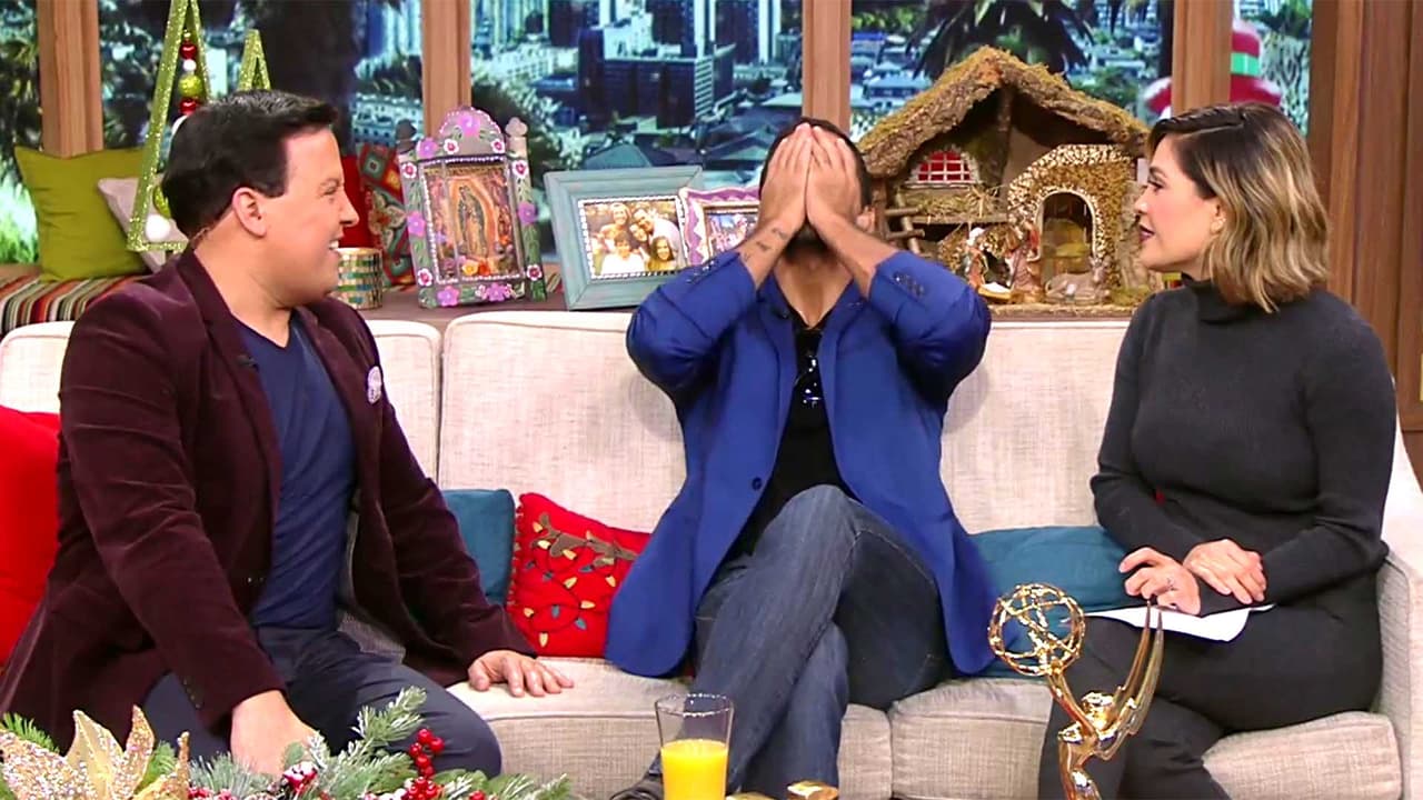 Pedro se sonrojó y se puso un poquito nervioso cuando le recordaron los piropos que en ese entonces le dedicó Ninel Conde al verlo en la pista de baile.