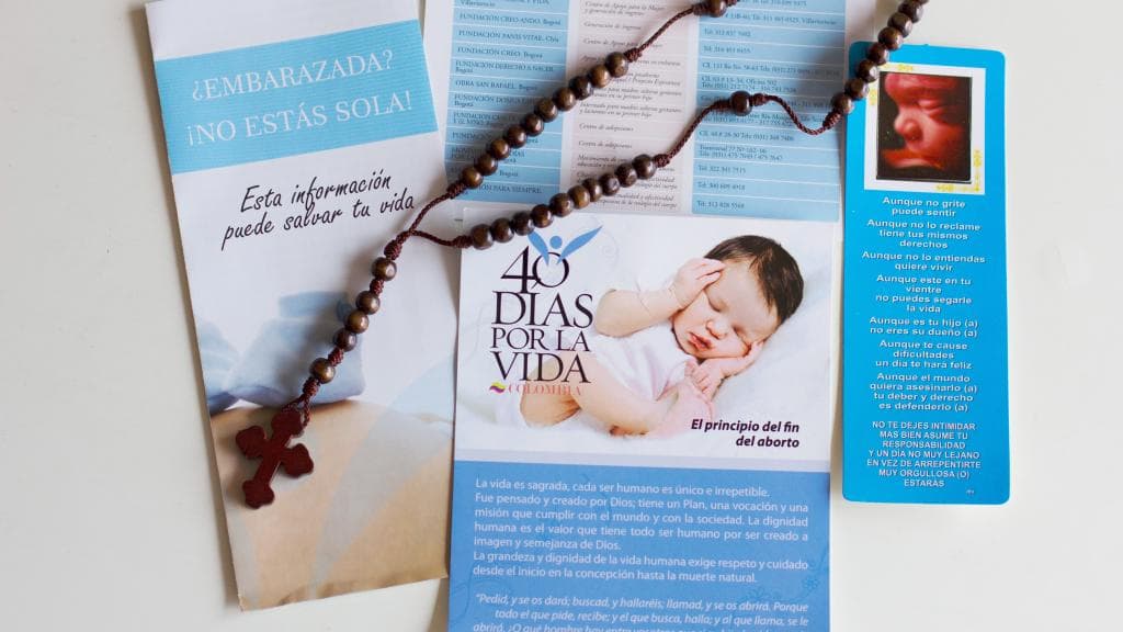 "Pregnant? You're not alone!" Defenders of women's rights point to the group for spreading false information.