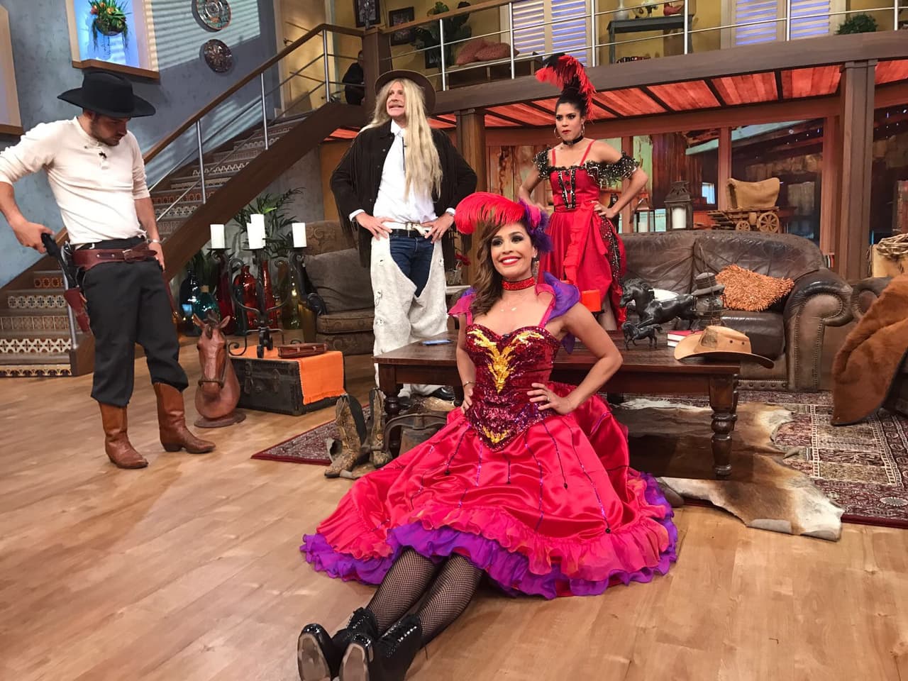 Hoy descubrimos que Karla tiene unas piernotas.