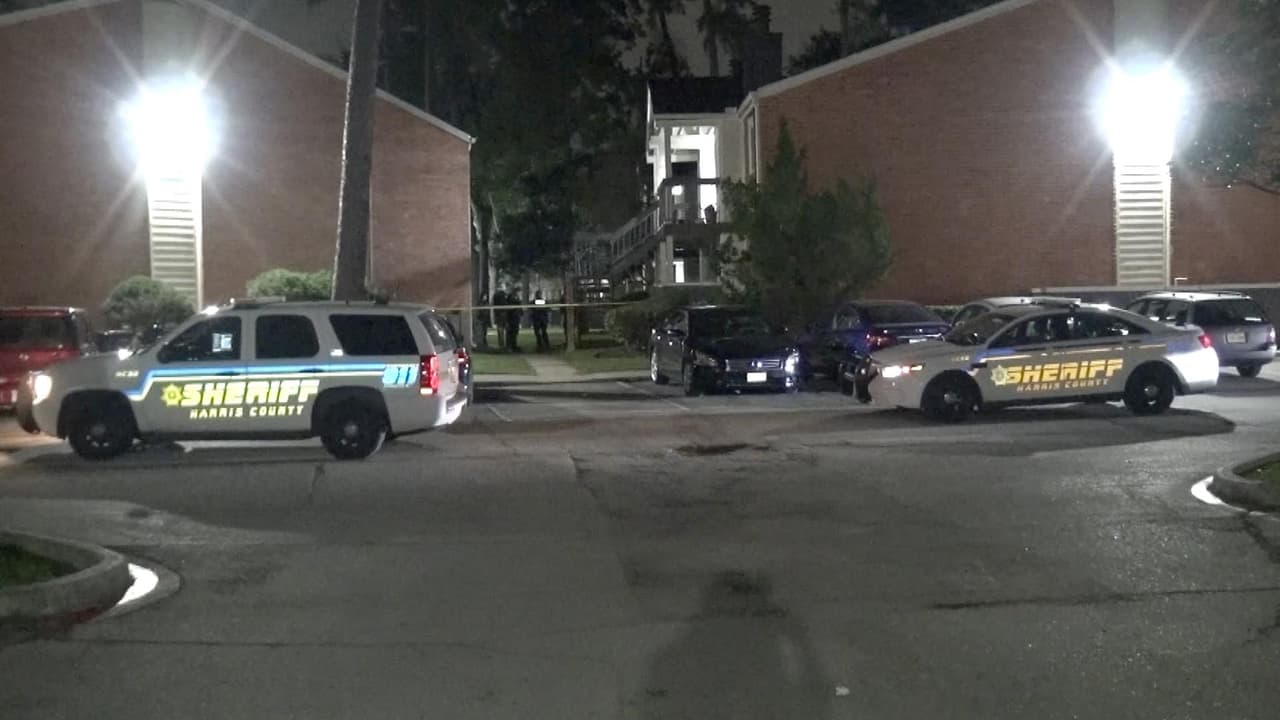 Autoridades hallan el cuerpo de un hombre con una herida de bala en el pecho: esto es lo que se sabe