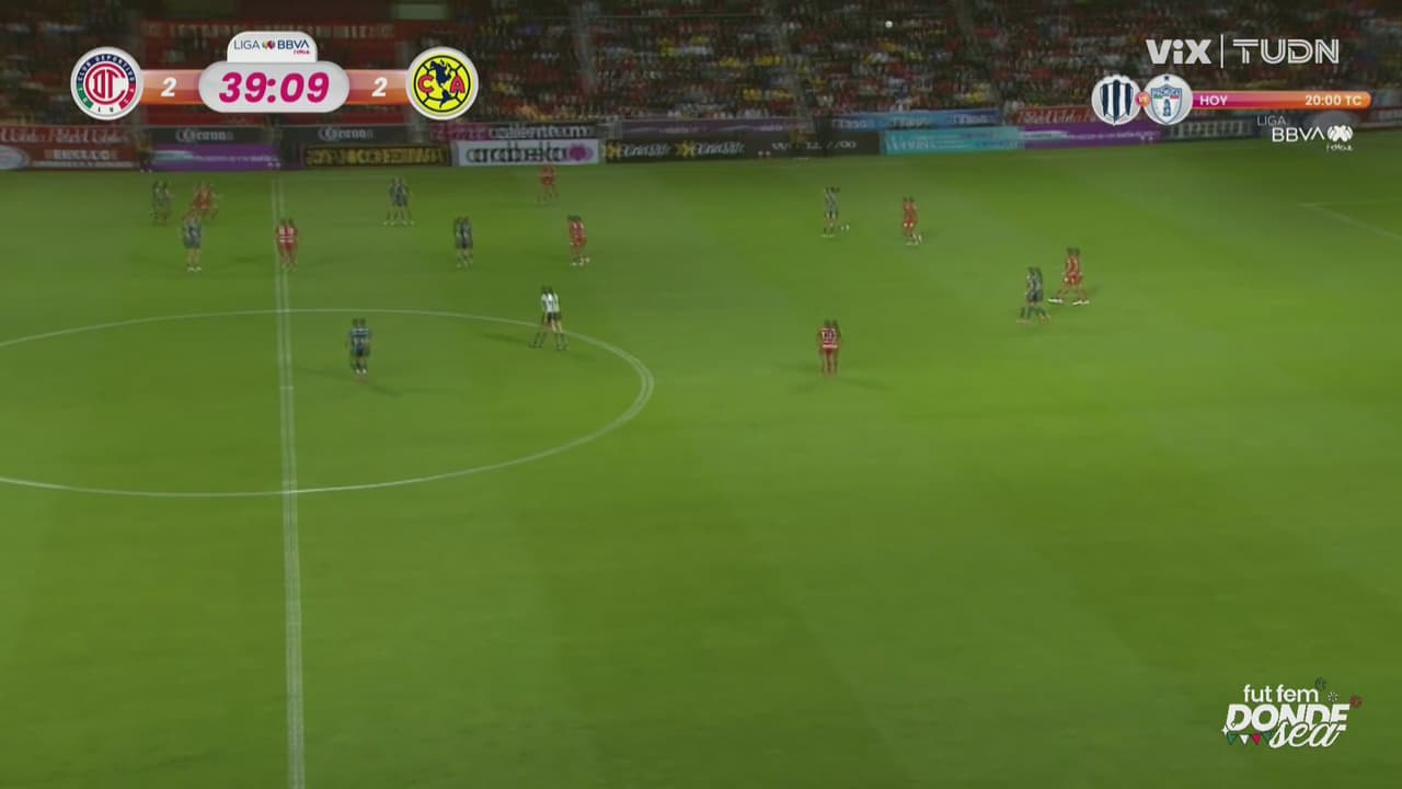 Nos ponemos de pie ante tremenda atajada de Sandra Paños