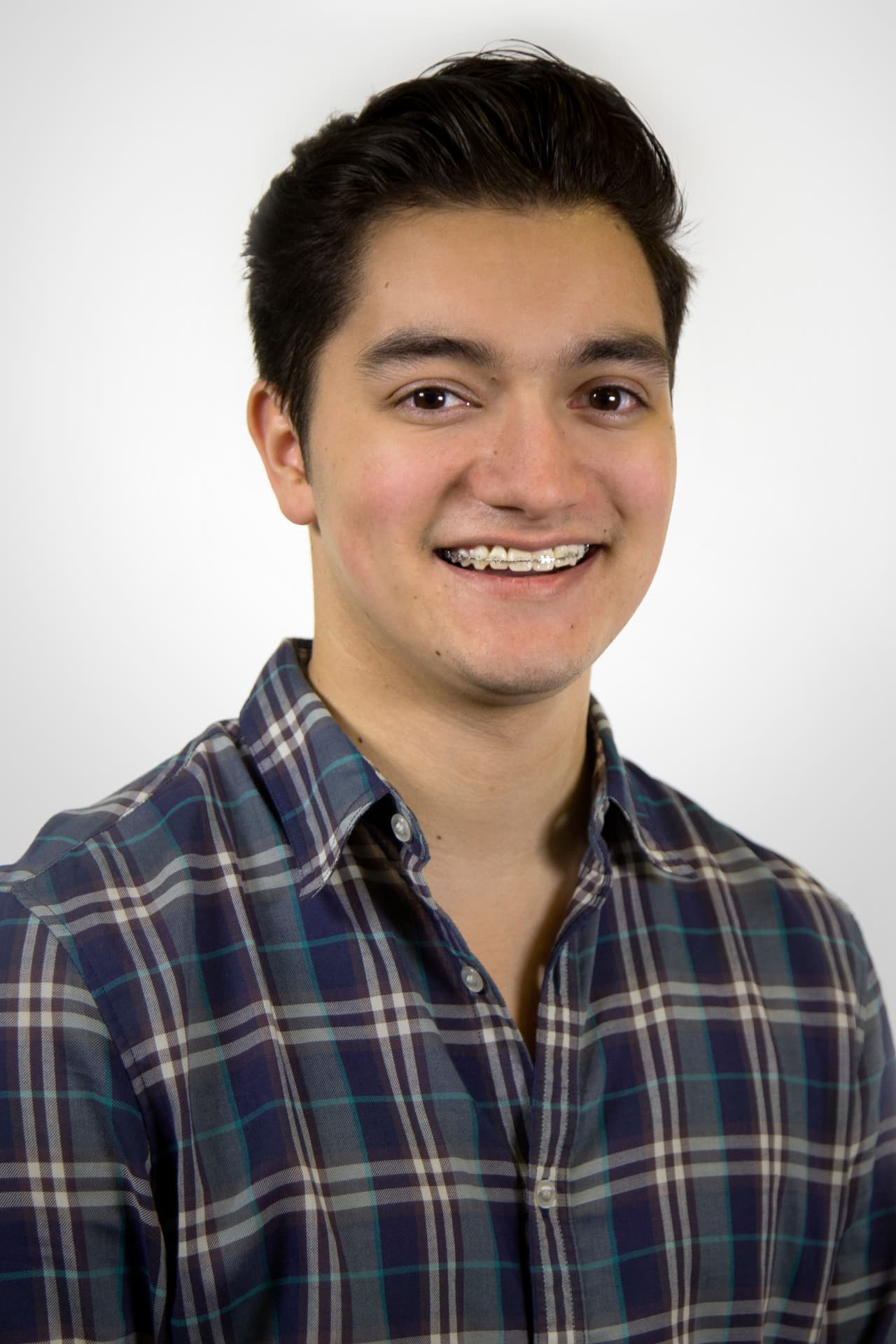 Cesar Camacho, presentador de  "La Hora Picante"