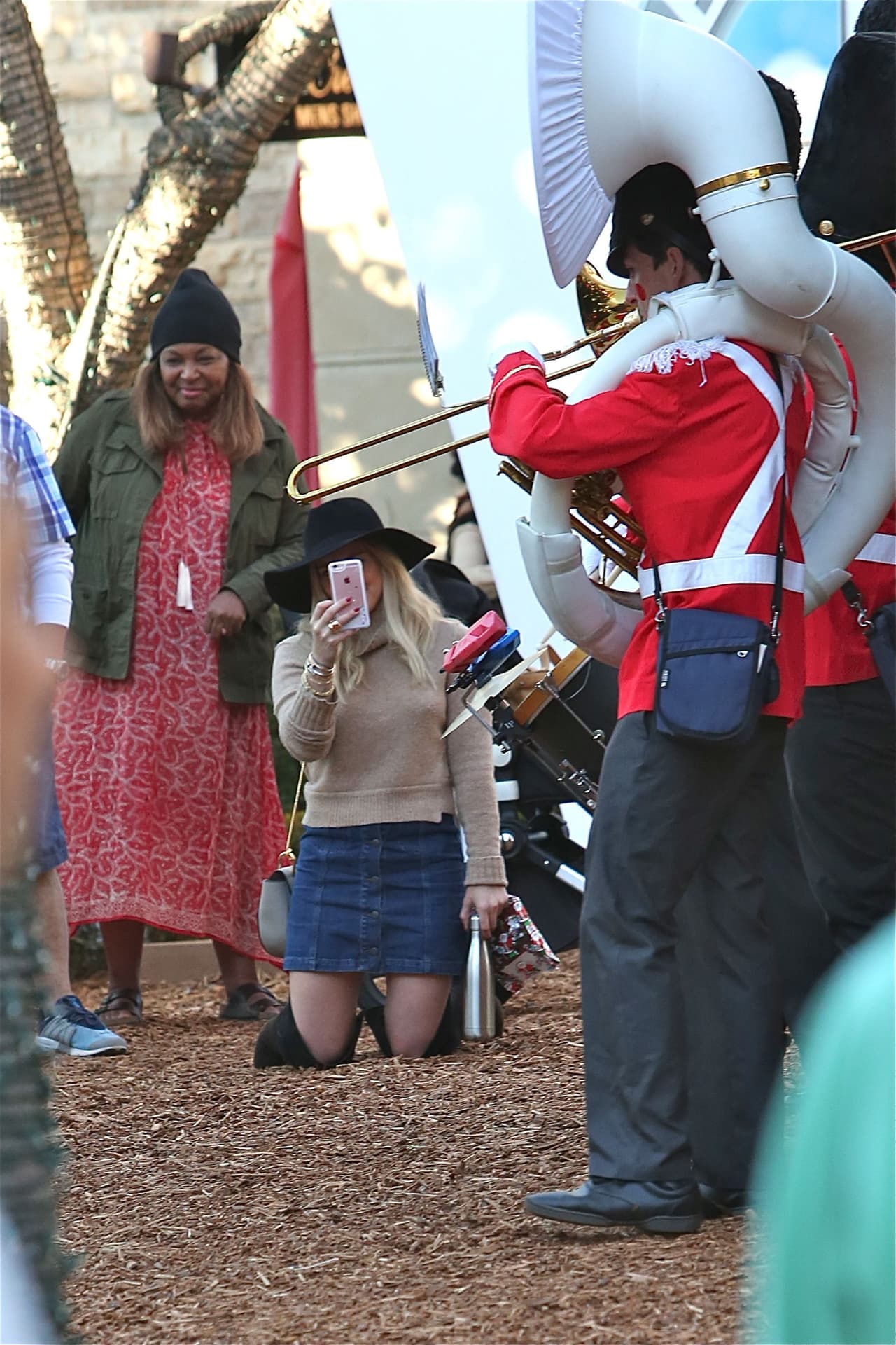 Hilary disfrutó su estancia en el centro comercial de Hollywood.