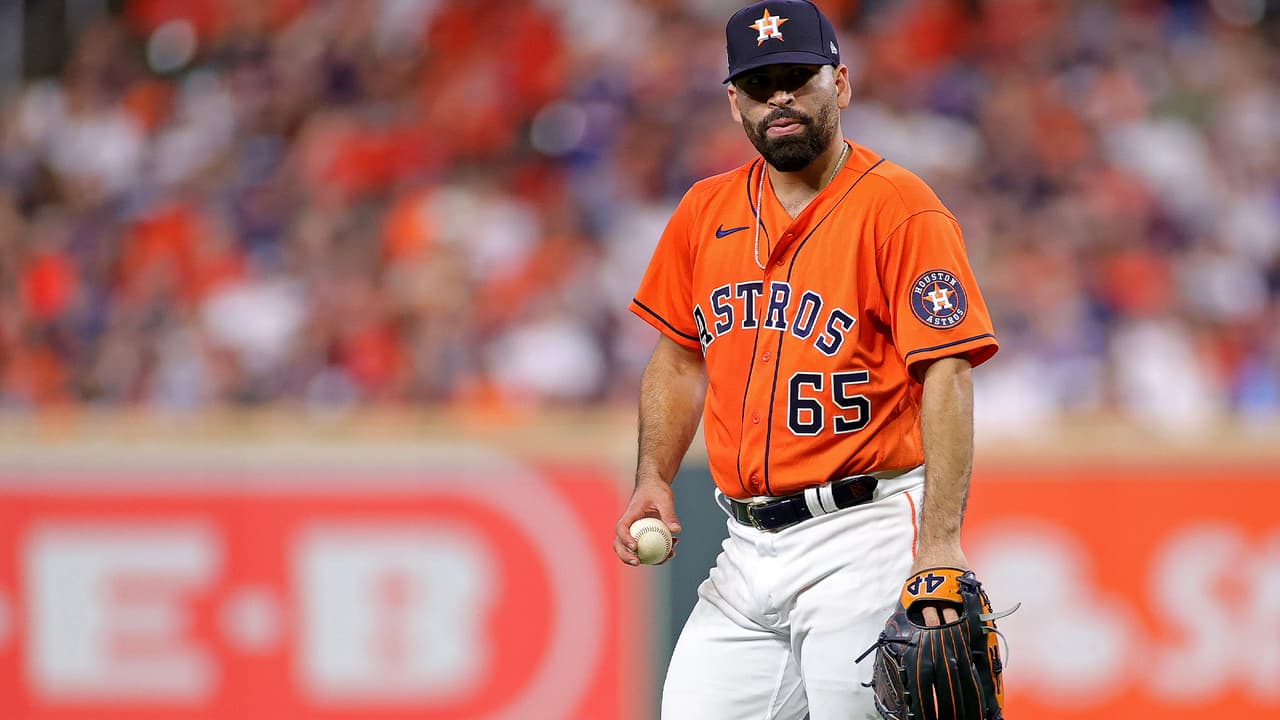 El mexicano José Urquidy fue el lanzador abridor para los Astros permitiendo solo dos carreras.