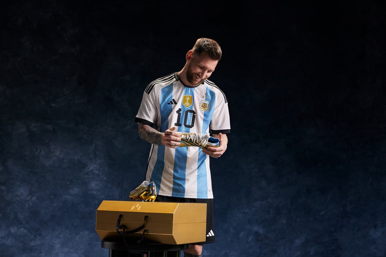 ¡Joya! Messi y su nuevo calzado por ser campeón en Qatar 2022