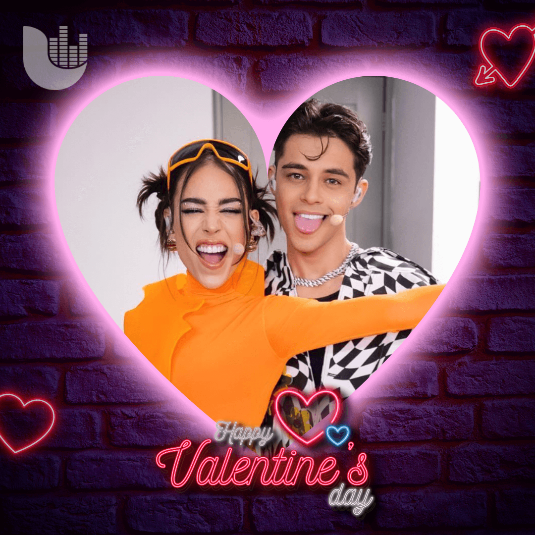 Alex Hoyer y Danna Paola 
<br>
<br>Aunque los dos aceptaron tener una relación, tratan de mantener la privacidad al máximo y no publican muchas fotos juntos en sus redes sociales.