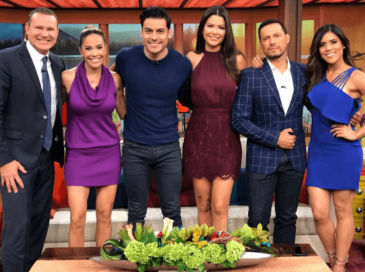 Comenzamos la semana con un invitado muy especial,
<b><a href="http://www.univision.com/shows/despierta-america/carlos-rivera-llego-a-inspirar-a-todos-los-sonadores-con-su-nuevo-disco-yo-creo-video">Carlos Rivera llegó a Despierta América</a></b> feliz de poder estar presente en la fiesta de
<b><a href="http://www.univision.com/especiales/premios-juventud">Premios Juventud</a></b>.