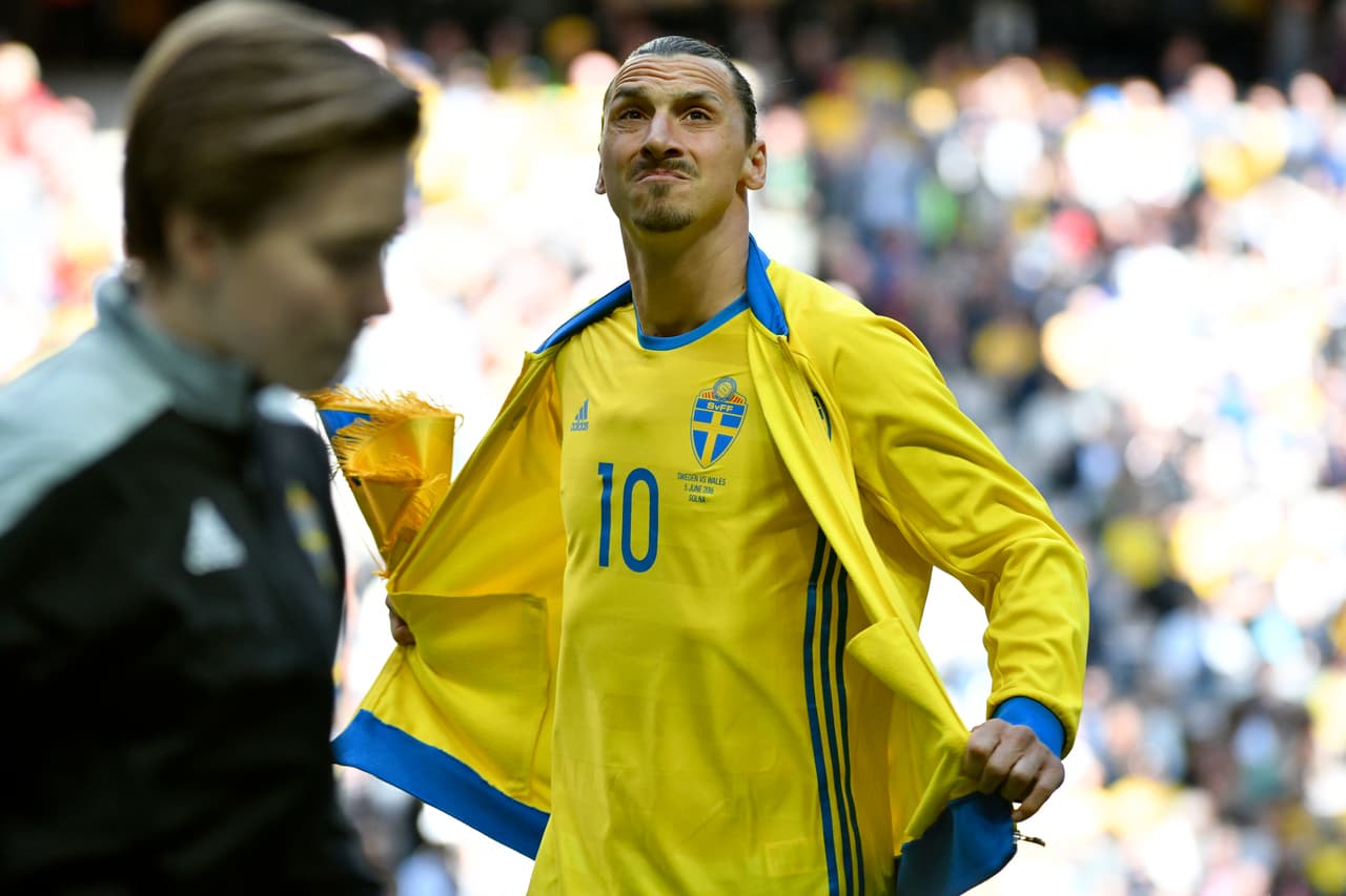 "¿Estilo sueco? No. ¿Estilo yugoslavo? Por supuesto que no. Tiene que ser estilo Zlatan". Cuando fue cuestionado sobre los orígenes de su habilidad, el atacante sostuvo que él es único.