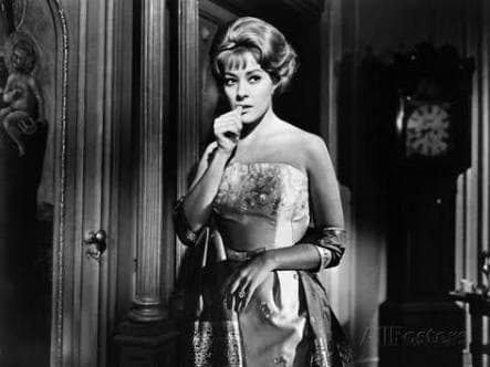 Silvia Pinal es la más grande estrella que ha dado el cine mexicano, con setenta años de carrera. Se dio el lujo de trabajar con el enorme Luis Buñuel en cintas clásicas como "El Ángel Exterminador" (1962).