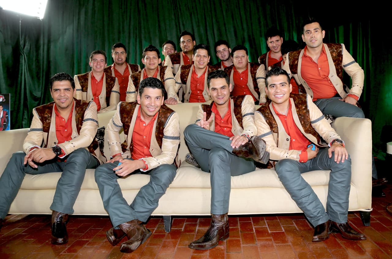 En septiembre de 2014 Los Recoditos vivieron tremendo susto cuando un camión de volteo se impactó contra su vehículo mientras circulaban por la carretera México - Toluca.