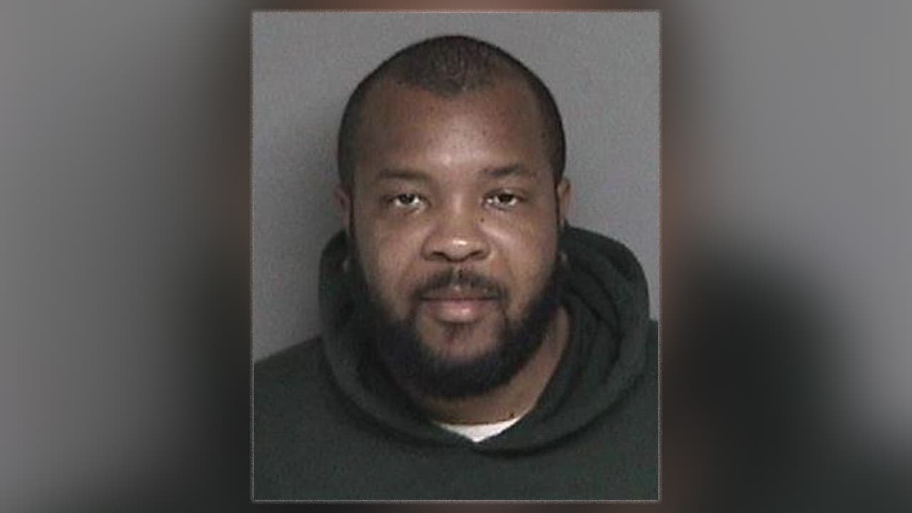 “Intentó desvestirla”: arrestan a hombre que agredió sexualmente a una mujer en un gimnasio de Fremont