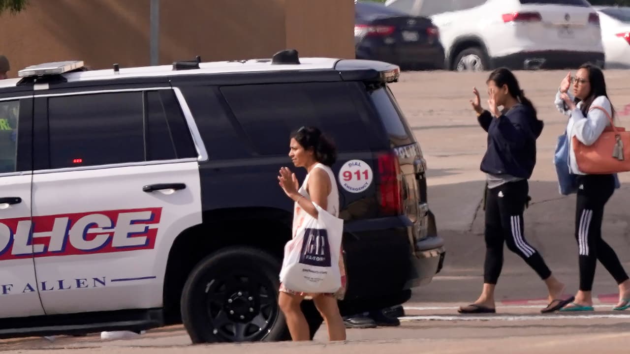 Posible responsable del ataque en un centro comercial en Texas podría tener ideas neonazis