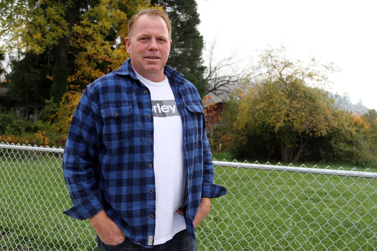 Al inicio del conflicto Markle luchó contra el propietario. Respecto al aviso de desalojo dijo que era ilegal porque una “cantidad incorrecta de dinero [era] exigida en el aviso”.