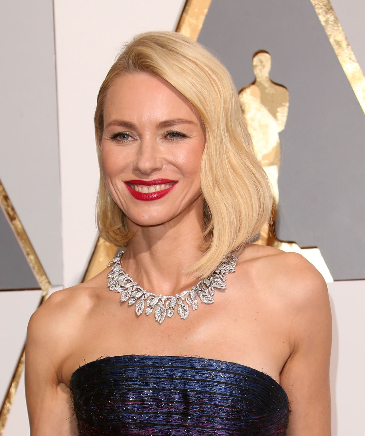 Recién cumplidos los 40 Naomi Watts dio a luz a su segundo hijo.