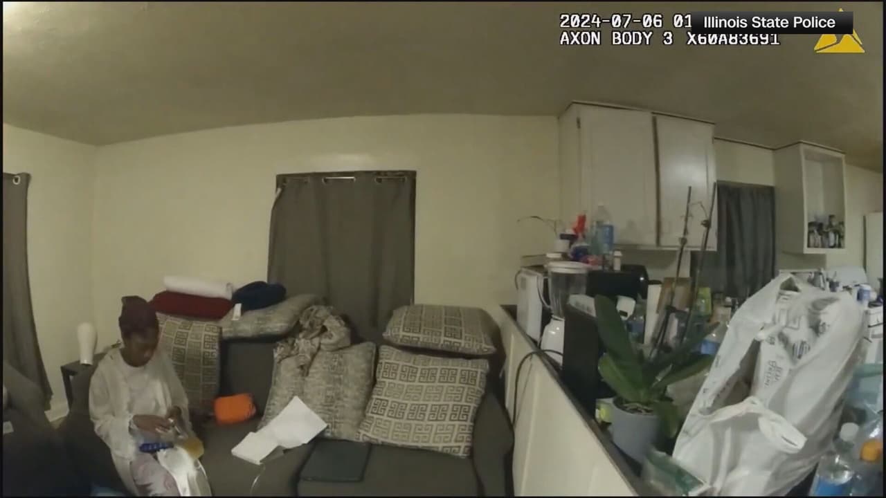<h3 class="cms-H3-H3"><b>6 de julio del 2024</b></h3>
<br>
<b>1)</b> 
<b>Sonya Massey llamó al 911 en la madrugada para pedir pedía auxilio. </b>Presuntamente, alguien estaba fuera de su casa. Minutos después llegaron dos oficiales del condado de Sangamon, a verificar qué sucedía.