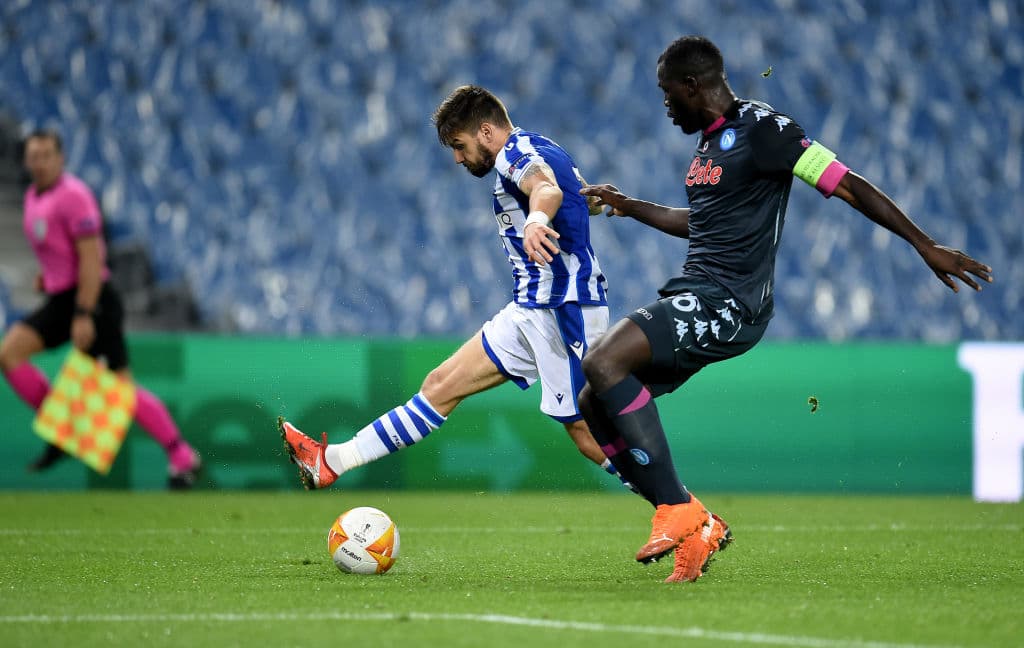 Napoli se lleva la victoria ante la Real Sociedad por la mínima. Los de Gatusso se llevan los tres puntos, pero siguen segundos en la tabla de grupo. Un partido polémico pero finalmente Matteo Politano se asegura de darle el gane su equipo durante la segunda jornada de la Europa League