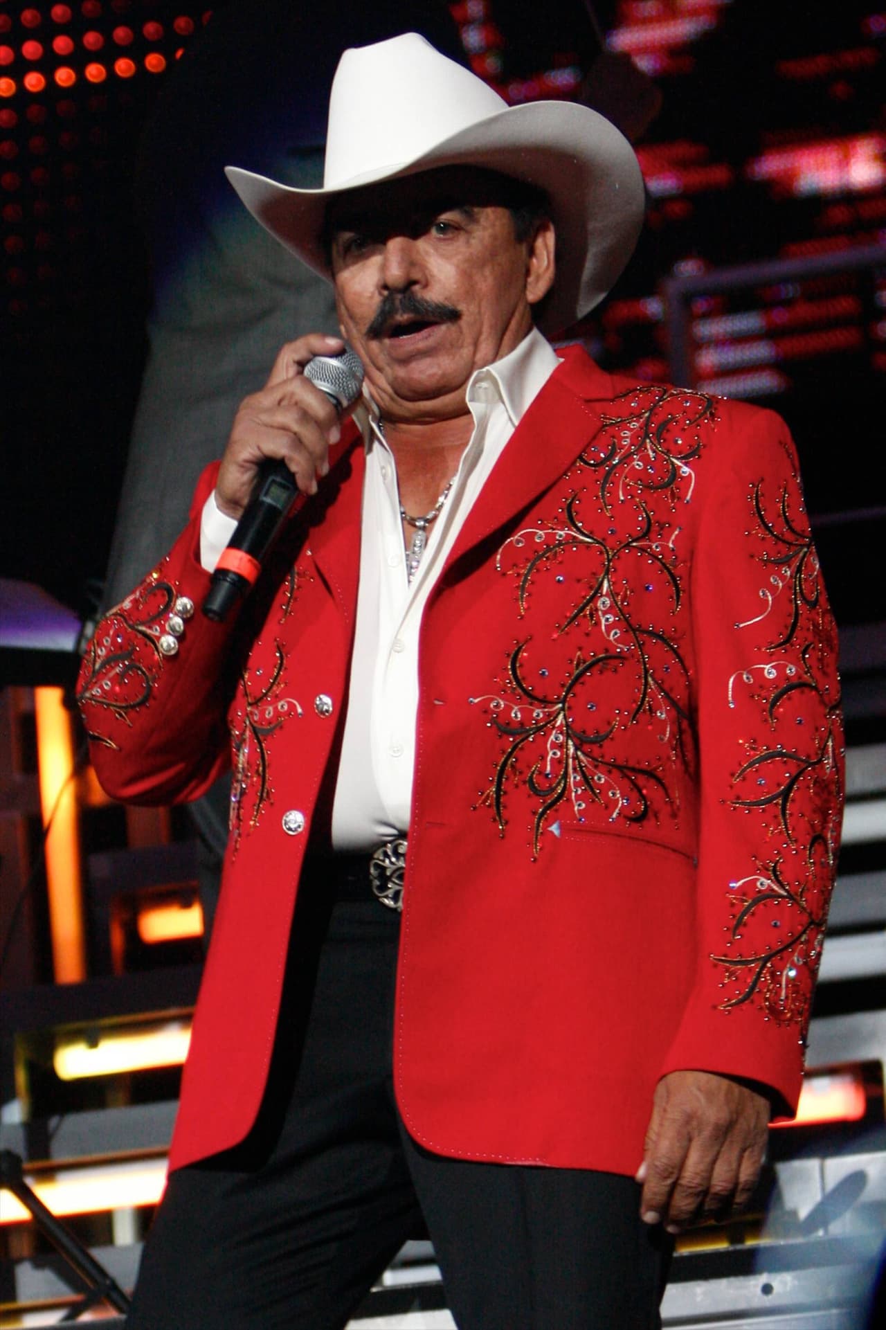 Pero el éxito no llegó fácil, su lucha por llegar a la cima fue ardua y difícil.