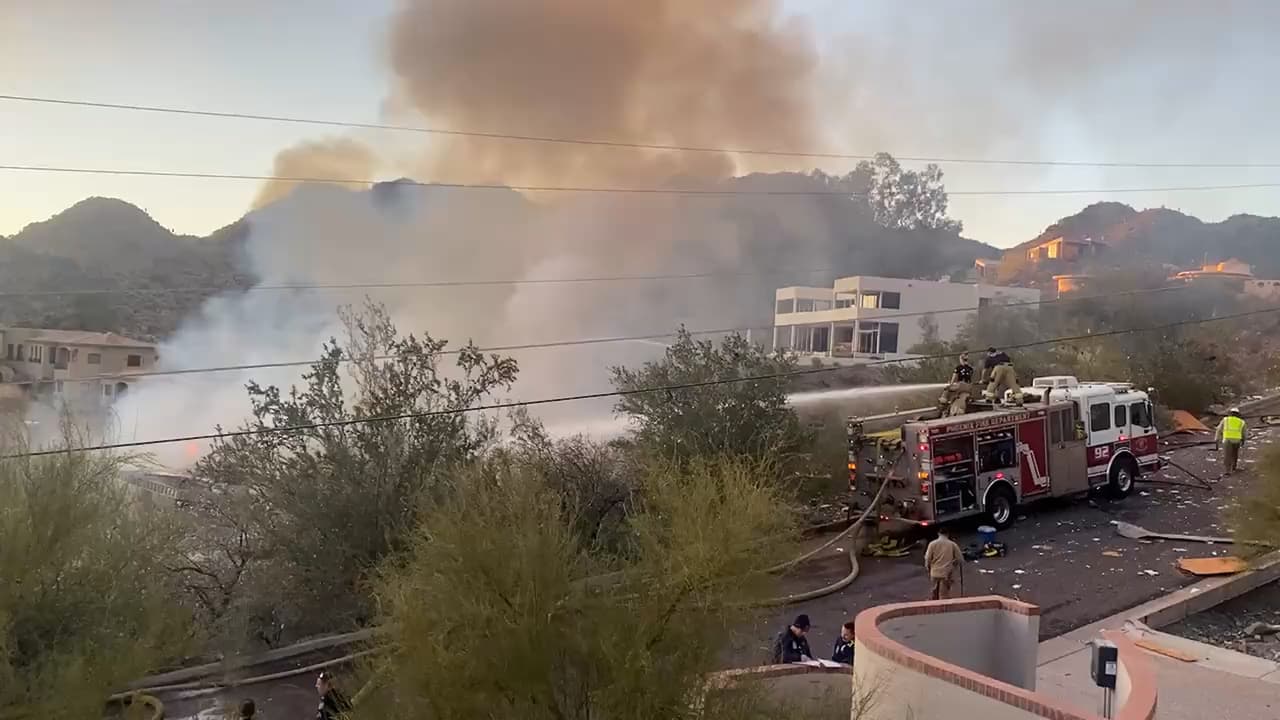 Esto se sabe de la explosión que destruyó una vivienda Phoenix cerca de Piestewa Peak y ocasionó daños en otras