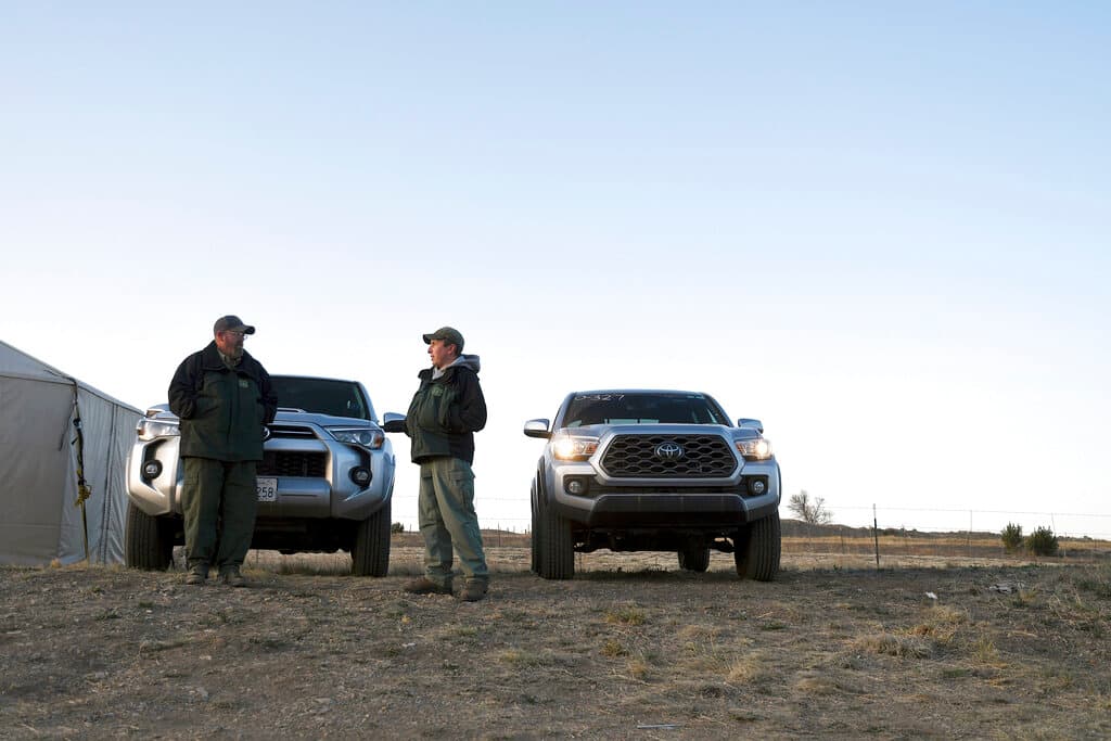 Algunas familias
<b> temen una doble evacuación</b> en pocos días: primero huyeron de sus hogares en las montañas que rodean la ciudad de Las Vegas y ahora quizás deban salir de las casas de sus conocidos en el municipio por el avance de las llamas.