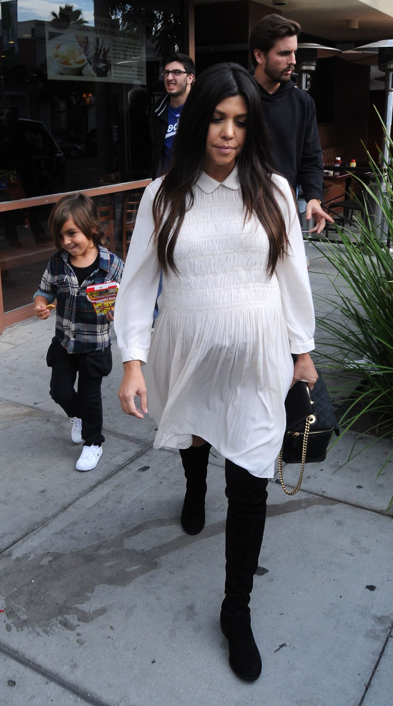 Se supone, todo ocurrió mientras "Kourt" se encontraba embarazada.