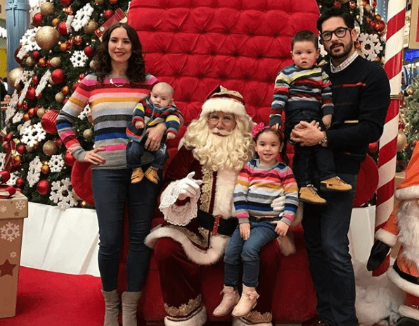 Andrea Torre también nos presumió a su hermosa familia.