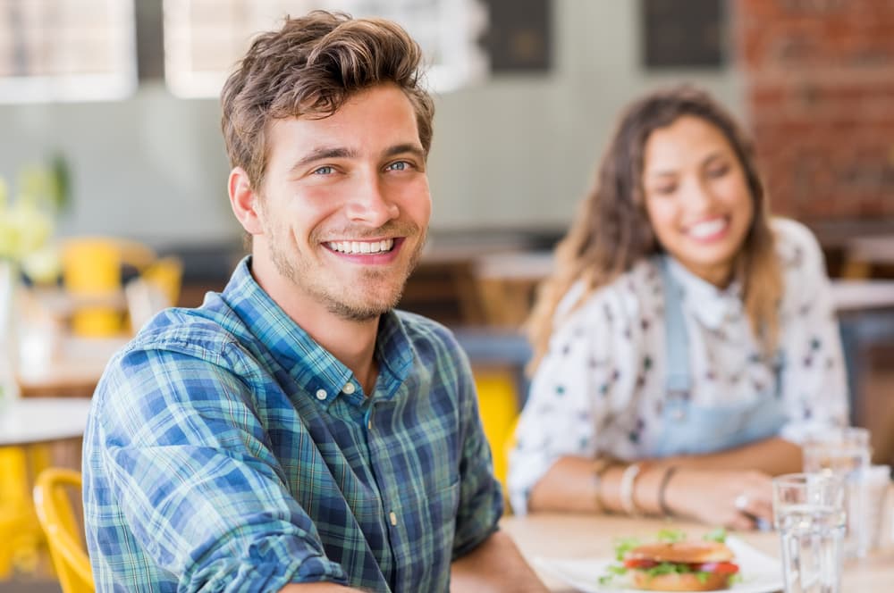 Felizmente, en el amor, te sentirás en las nubes, querido y amado.