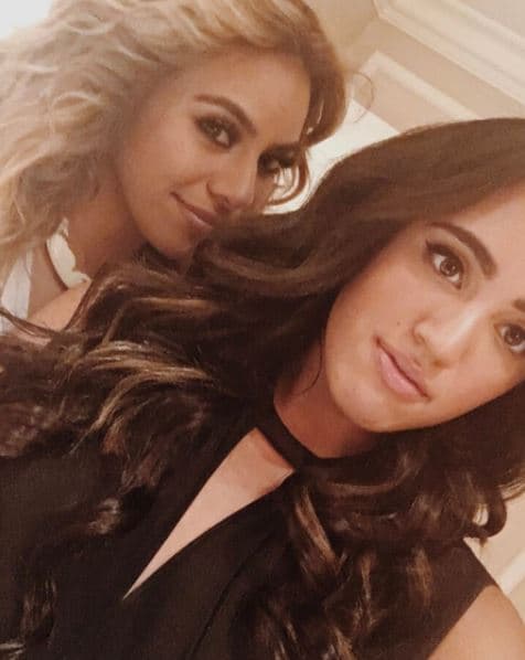 La primogénita de 'la Roca' es amiga cercana de la cantante Dinah Jane, integrante del grupo Fifth Harmony, quien al igual que Simone comparte sus raíces polinesias.