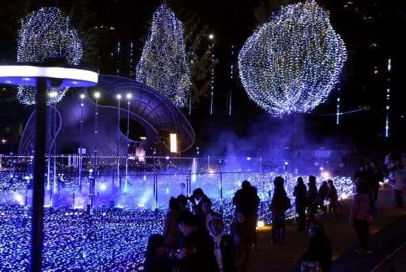 La gente no desaprovecha la oportunidad para sacarse las famosas 'selfies'.