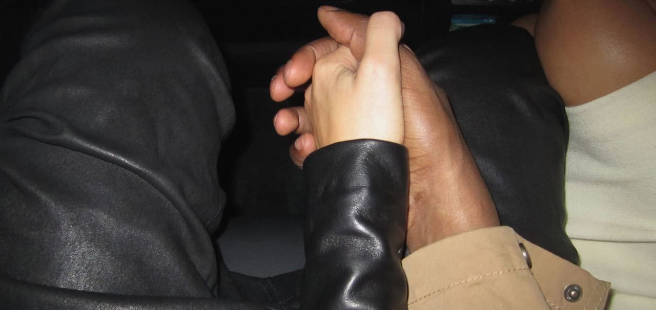 Con una noticia en su sitio oficial, Kim anunció: "Kanye y yo damos la bienvenida a nuestro bebito".