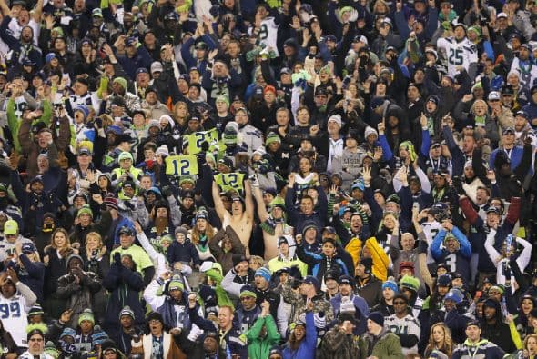 Unas 27,000 personas habían atestado el sistema de trenes de Nueva Jersey para las 4:30 de la tarde, un récord del sistema de transporte.