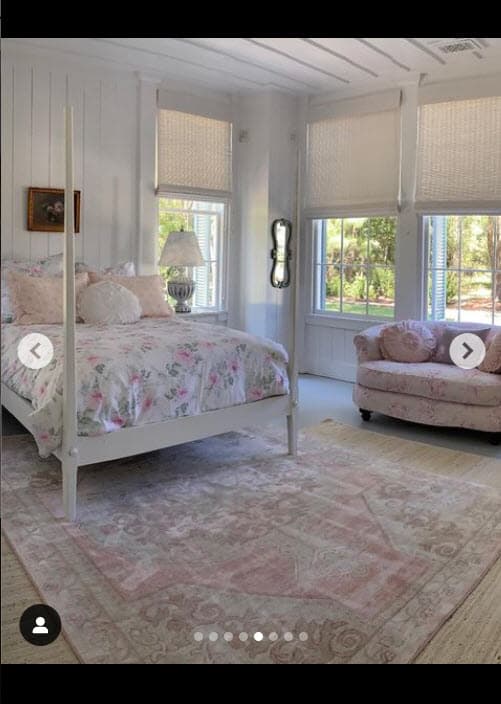 "(Tuvo un) avance rápido hasta este año...
<b>la rehízo para nuestra boda</b>", agregó, felicitando a su amiga por motivo de su cumpleaños.
<br>