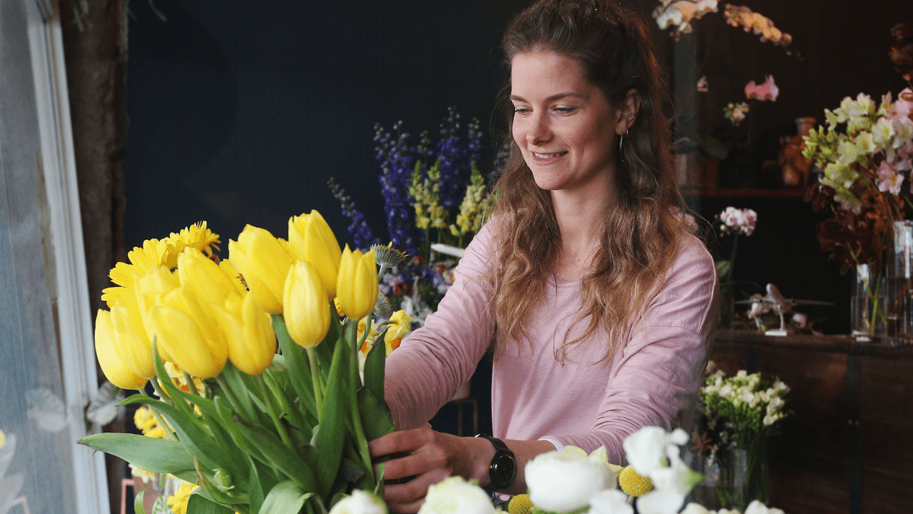 Regalar o recibir flores amarillas puede tener distintos significados.