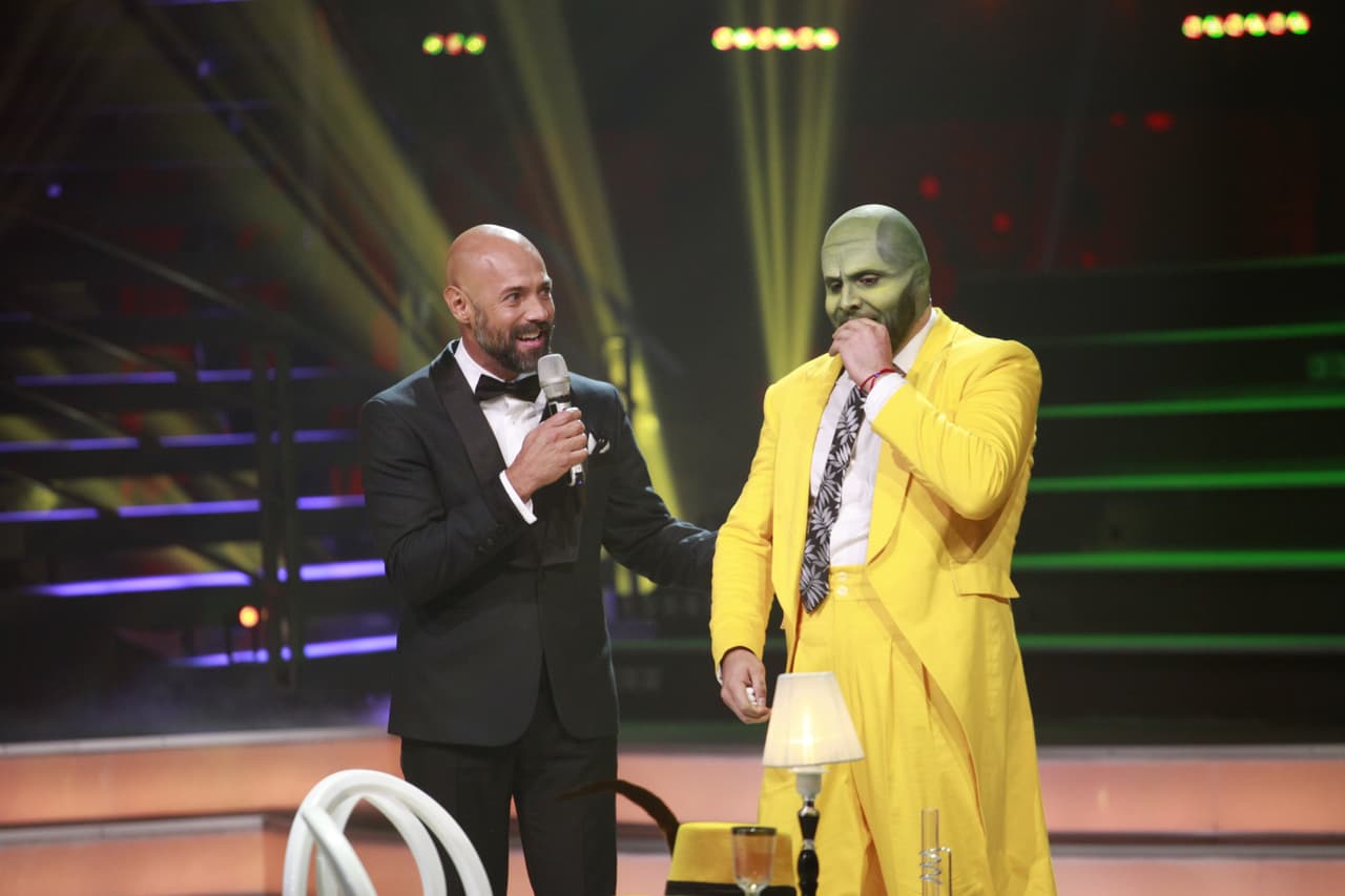 A pesar de todo, Paul Stanley (ya sin la dentadura que usó para el baile) no llenó las expectativas de Lola, quien le agradeció que se haya plantado en la pista: "mereces mis respetos". Sin embargo, "eso no hizo un gran baile".