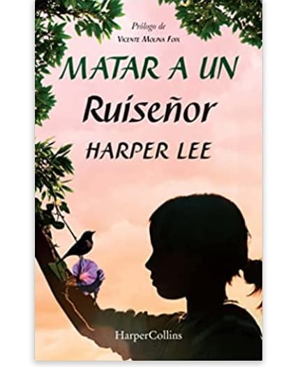 'Matar a un ruiseñor' de Harper Lee apareció en la lista de los 10 libros más censurados de las bibliotecas de EEUU en 2020, por su contenido racial y el efecto negativo que ejercía sobre estudiantes. En 2013, un condado de Luisiana levantó una prohibición que duró 12 años y que había censurado su lectura, según la American Library Association la misma obra ha sido bloqueada en diferentes estados casi una veintena de veces desde 1977.
<br>