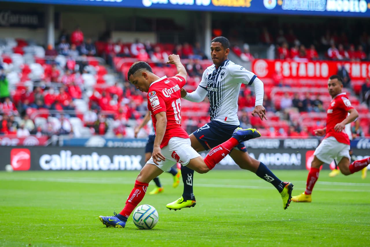 Toluca tardó cerca de media hora para abrir el marcador vía Leo Fernández. Los locales finalmente hacían efectivo su dominio en el marcador.