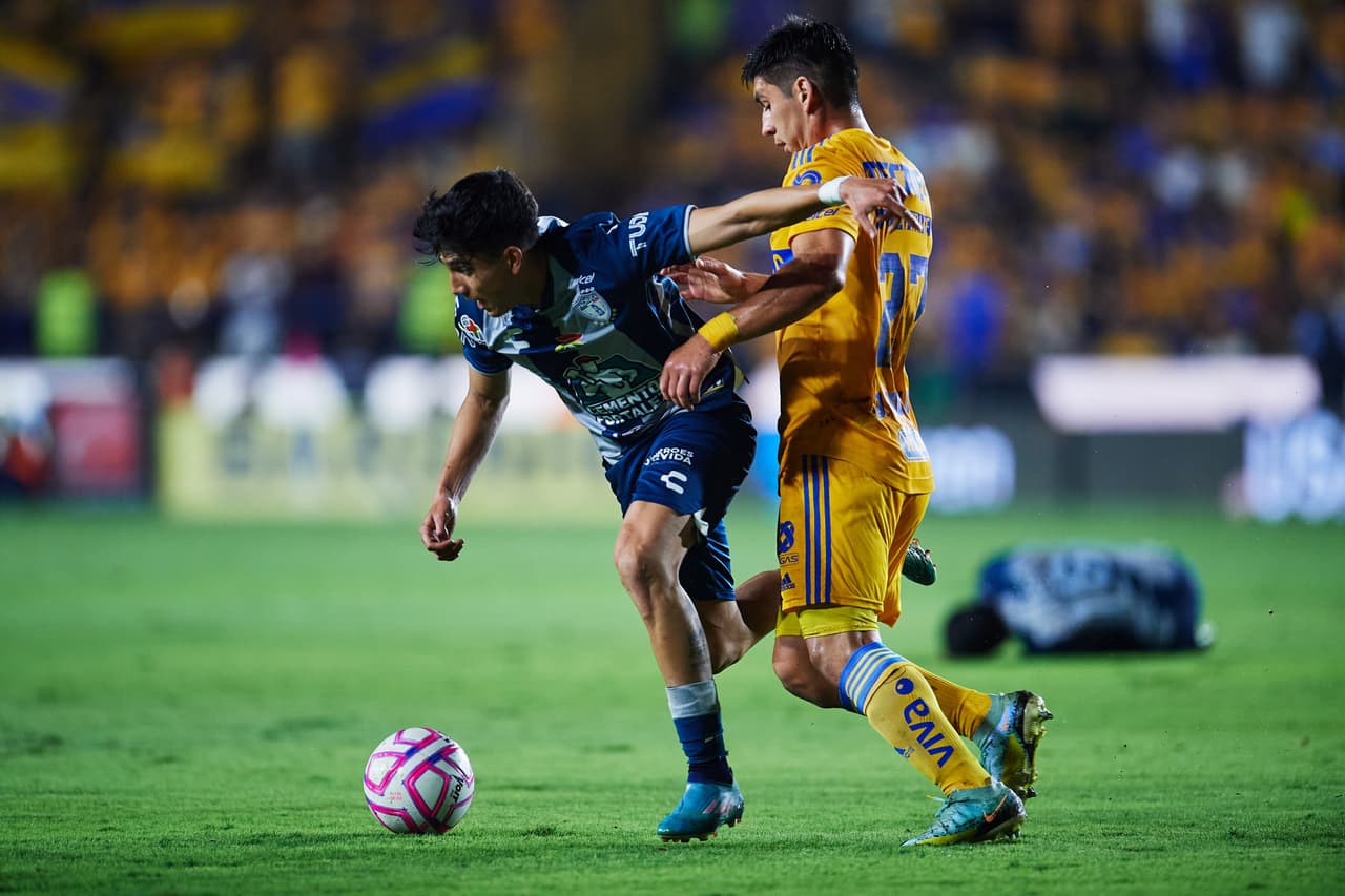Tigres derrotó a Pachuca con un penal rigorista de André-Pierre Gignac en los últimos minutos del segundo tiempo para dar el primer golpe en la serie de Cuartos de Final que se definirá este domingo en el Estadio Hidalgo.