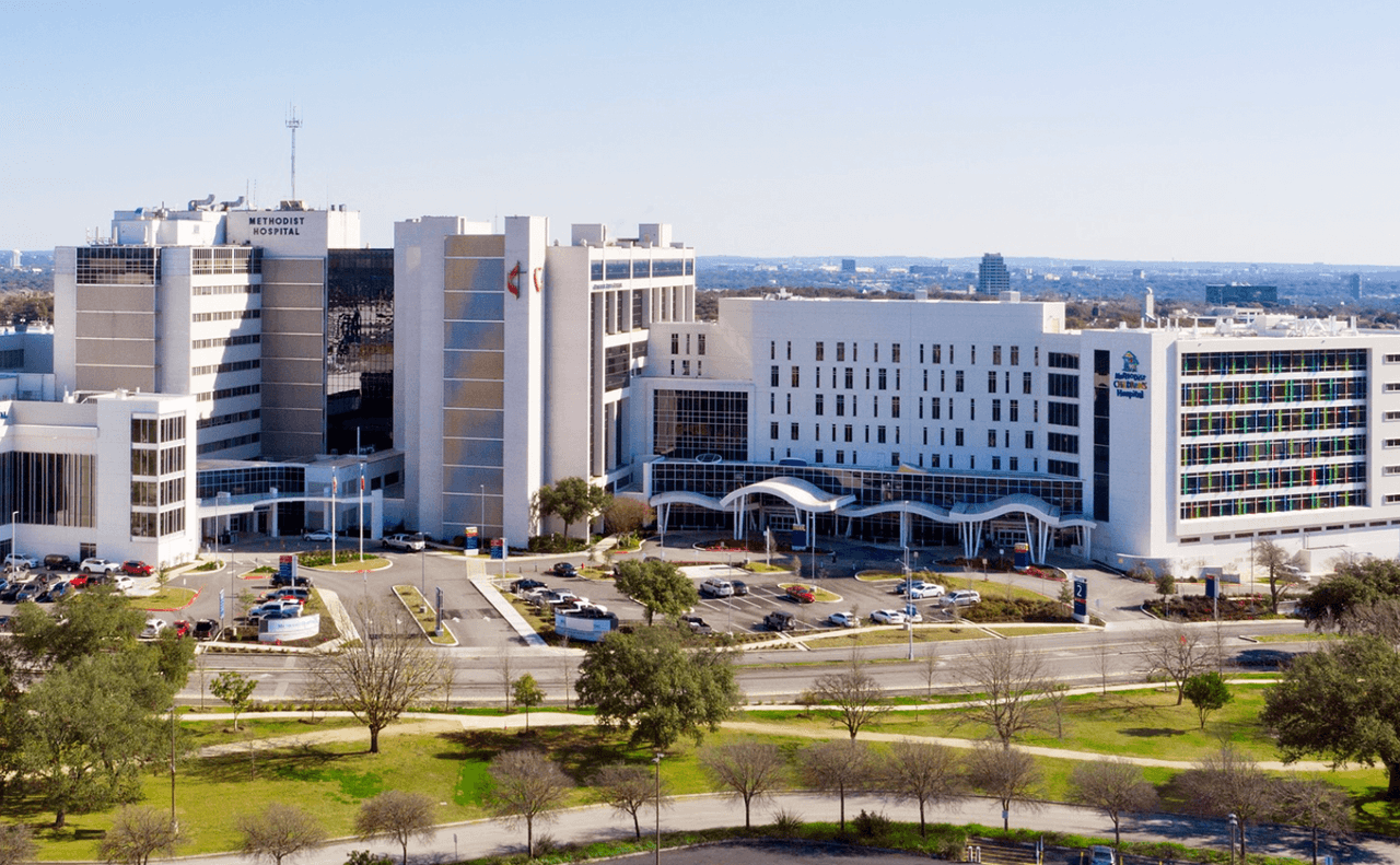 Reportan asesinato de una paciente en el hospital metodista de San Antonio; su esposo es el sospechoso