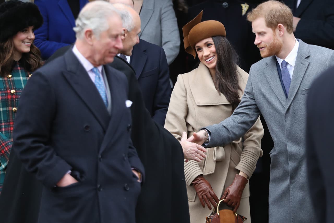 <b>25 de diciembre de 2018</b>
<br>
<br>Meghan Markle pasa su 
<b><a href="https://www.univision.com/entretenimiento/realeza/en-fotos-la-primera-navidad-de-meghan-markle-con-la-familia-real-fotos#dfdf993b0001" target="_blank">primera Navidad</a> </b>como miembro de la familia real británica.