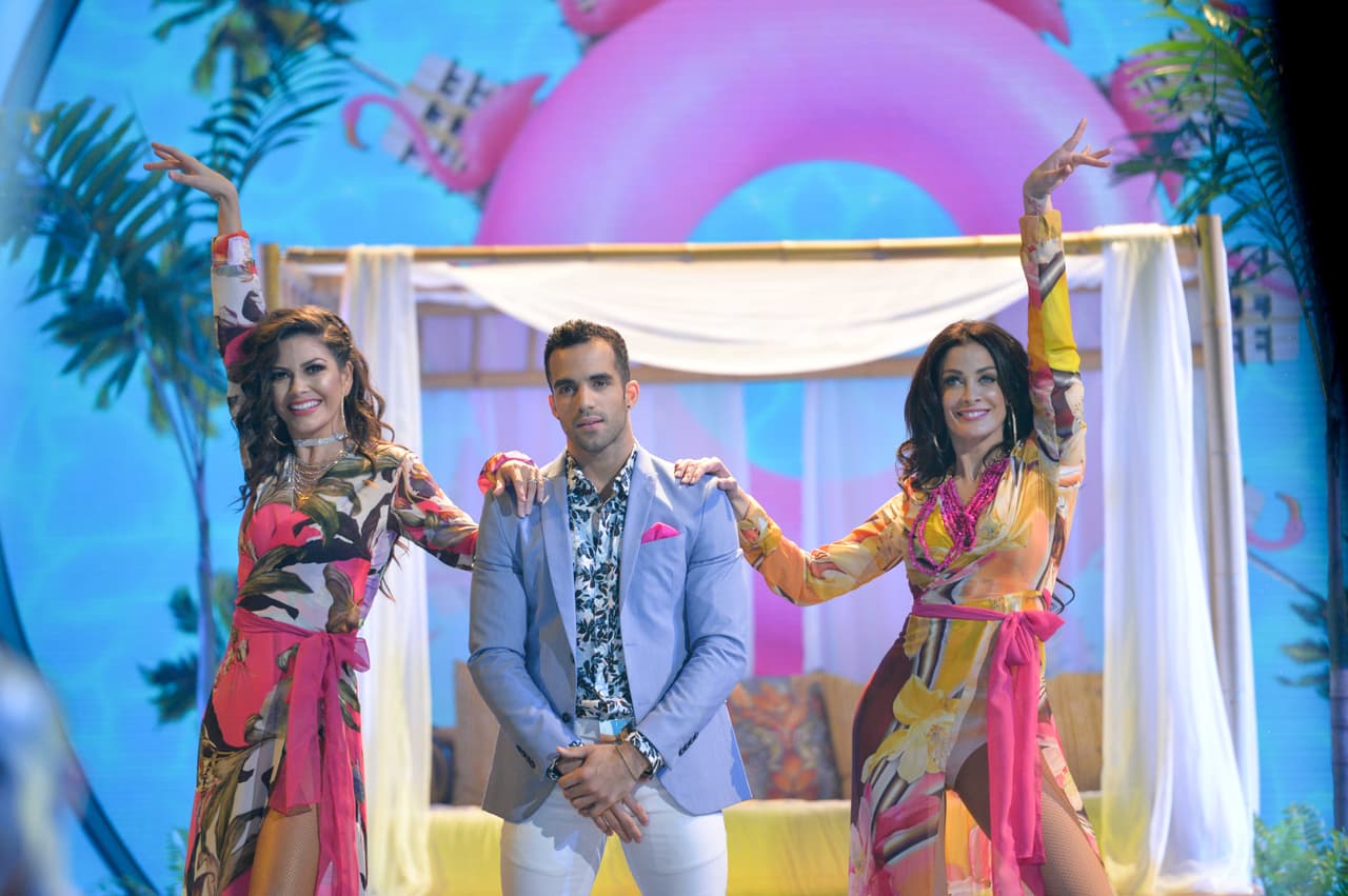 La gran final de Mira Quién Baila comenzó con un número donde participaron los tres finalistas y el juez invitado, Casper Smart.