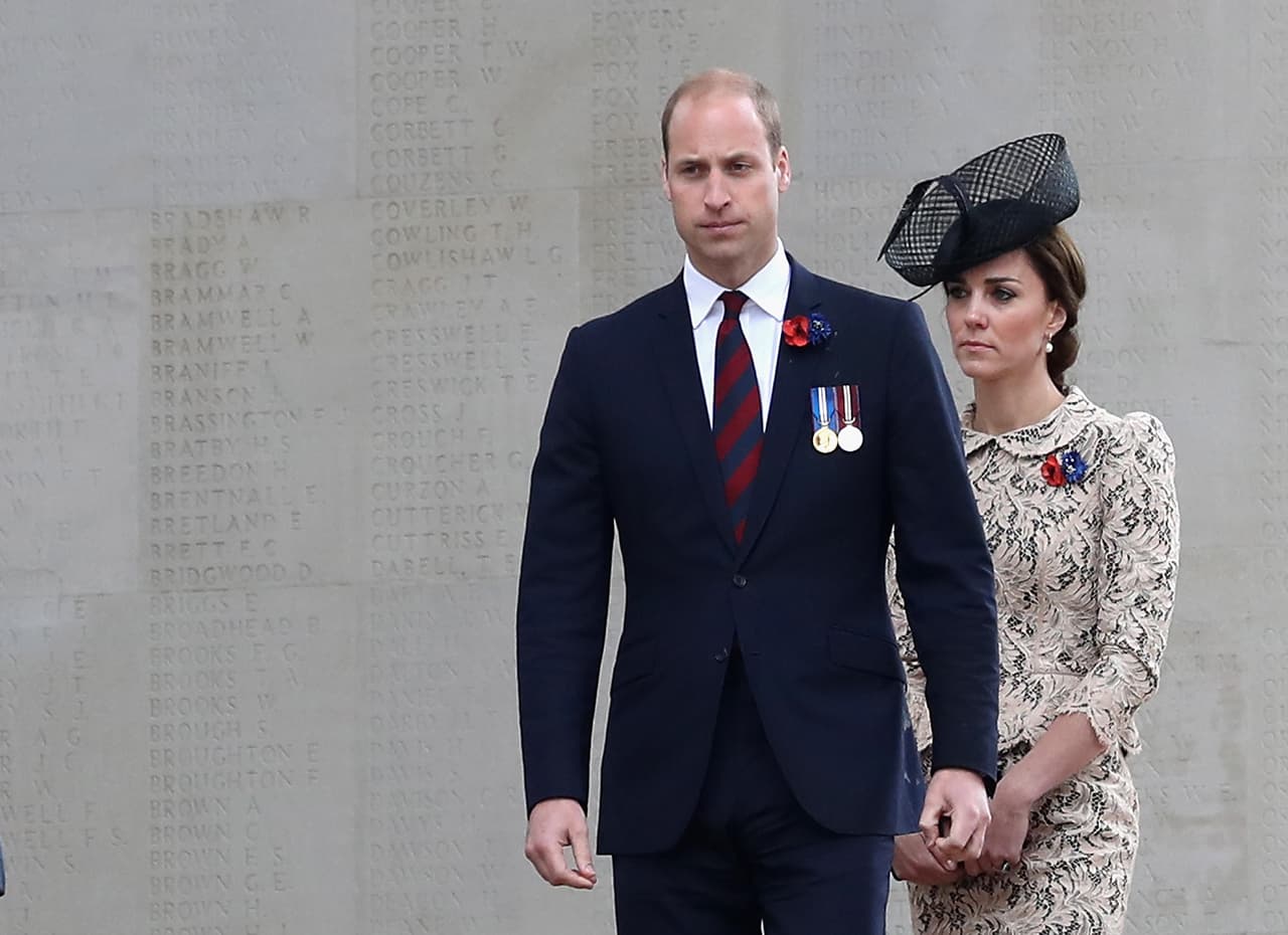 El príncipe William y Kate Middleton piden 1.6 millones de dólares por las fotos toples