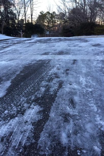 Carolina Camacho nos especifica que lo que se ve en la imagen no es nieve ¡es hielo!