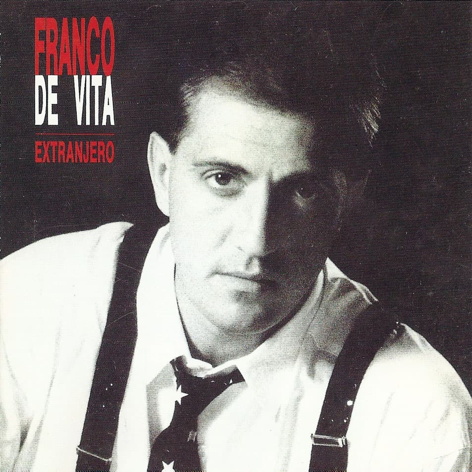 Con 'Extranjero', publicado en 1990, se dio a conocer internacionalmente.