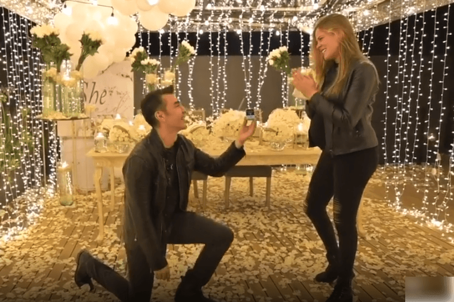 Adrián Uribe a Thuany: "¿Te quieres casar conmigo?"