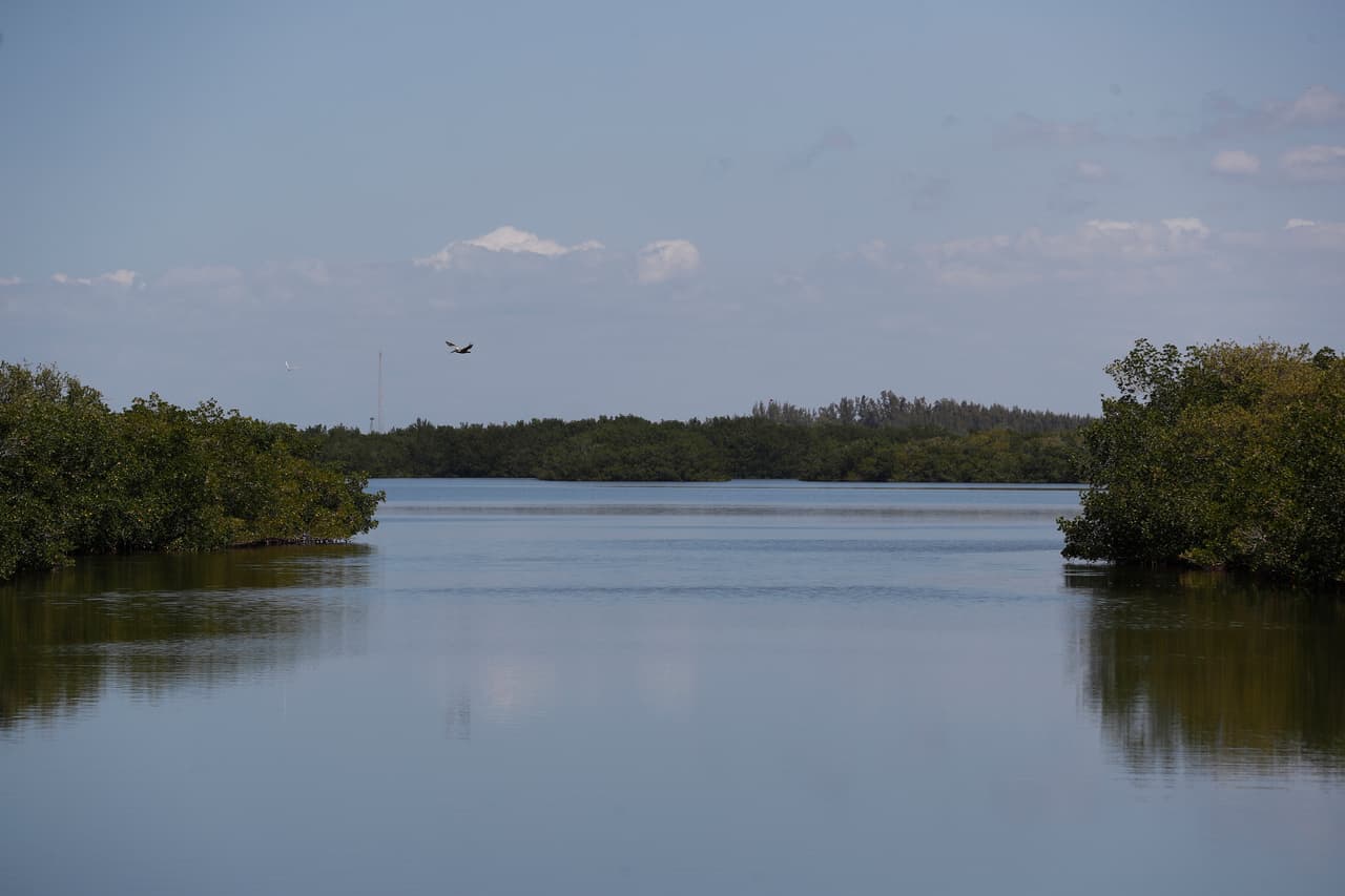 No hay una segunda ruptura en la represa de agua contaminada en riesgo de colapsar en Florida, dicen autoridades