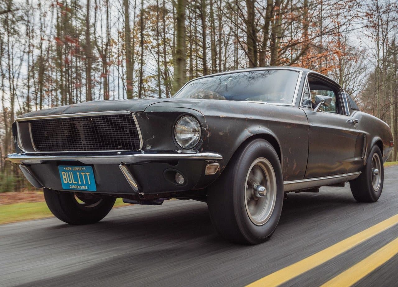 El Ford Mustang GT de 1968 conducido por el actor estadounidense Steve McQueen en la película ‘Bullitt’ fue subastado este viernes por $3.74 millones en Kissimmee, Florida, convirtiéndose así en el Mustang más valioso de todos los tiempos.