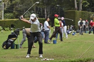 Conoce el Footgolf, un deporte que hara competir a Ronaldo con Tiger Woods