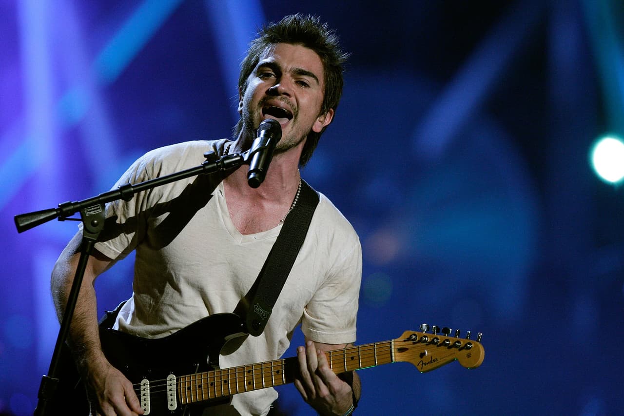 Juanes tiene ese privilegio de ser un galán que por siempre será joven.